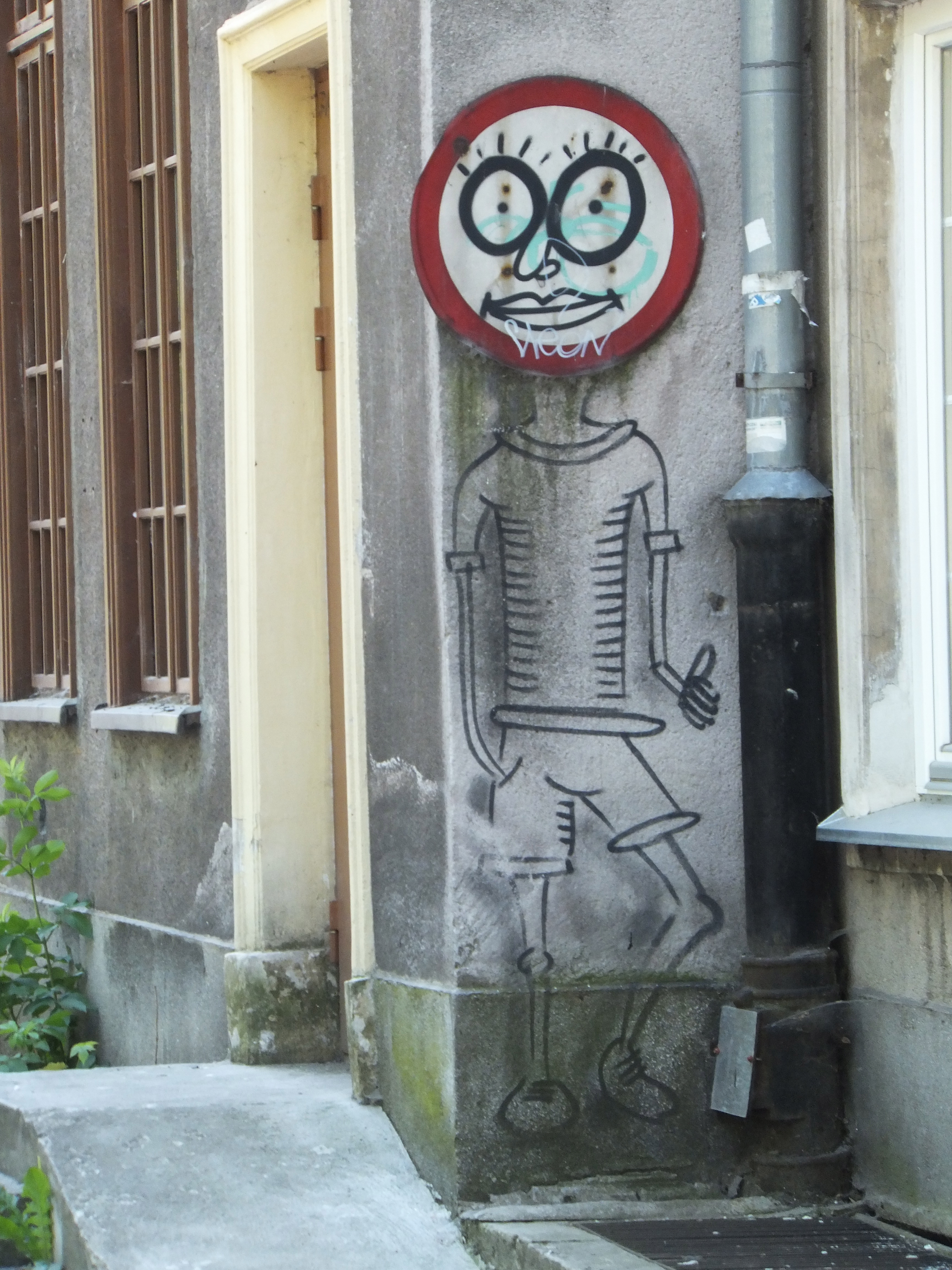 Photo Friday: Grafitti Man