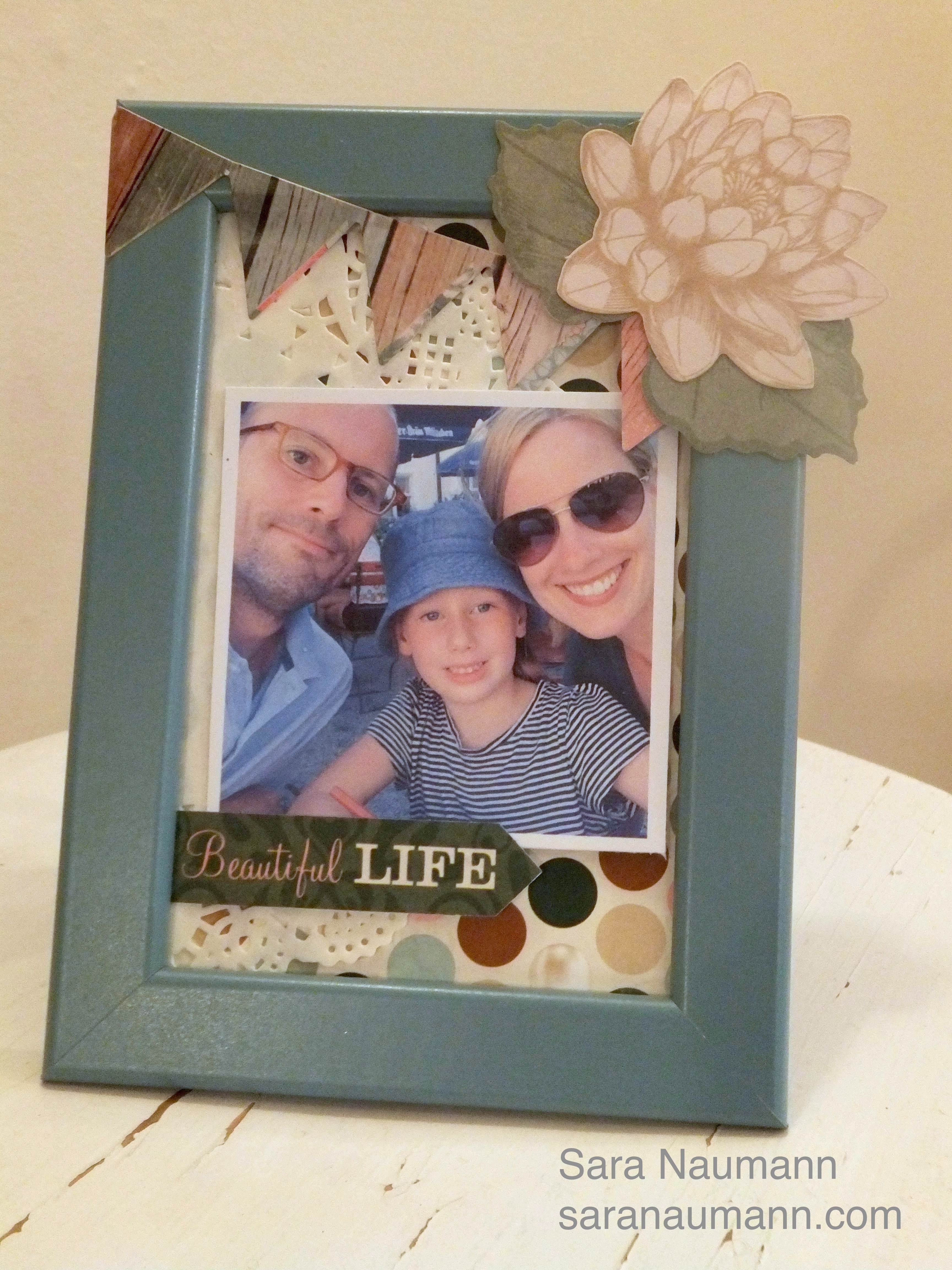 {Project} Wednesday: Family Photo Frame with Bo Bunny